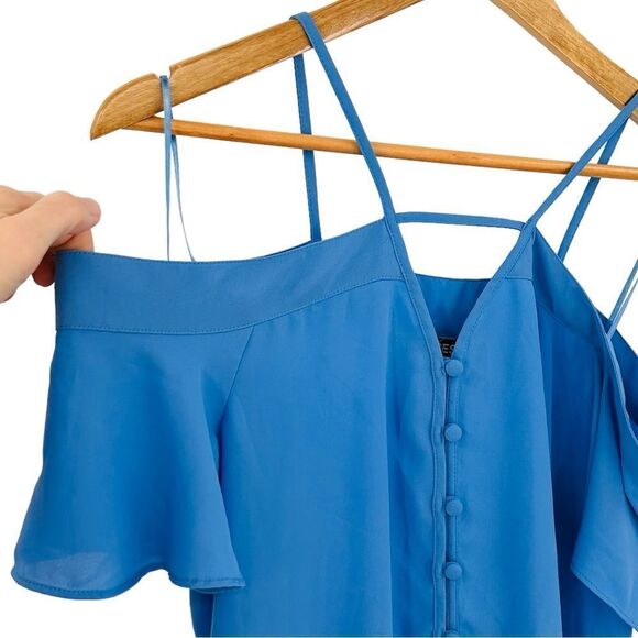 Express periwinkle blue cold shoulder button front blouse size xsmall - Picture 2 of 7